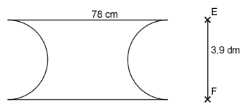 Figuren er et rektangel minus to halvsirkler. Rektangelet har sidelengder 78 cm og 3,9 dm, og sistnevnte lengde er også diameteren i halvsirklene.